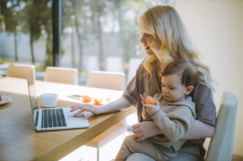 10 Essential Bookkeeping Tips for E-commerce Startups and Small Businesses