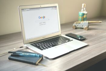 Laptop desk
