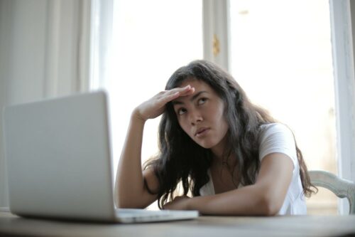 Woman with long hair defeated by SME accounting