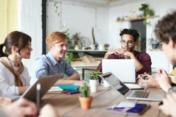 What's the average equity for startup employees?