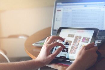 5 Reasons To Use Ecommerce Accounting Software