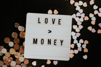 When Should Startups Start Caring About Profitability?